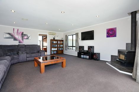 Photo of property in 75 Seabury Avenue, Foxton Beach, Foxton, 4815