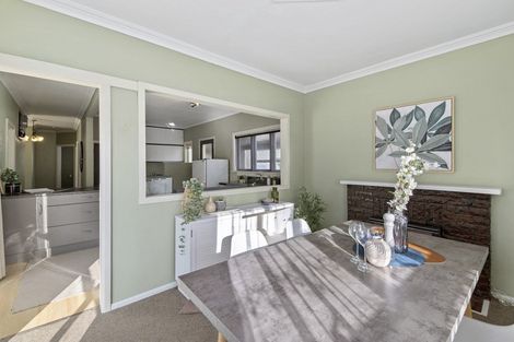 Photo of property in 19 Read Street, Levin, 5510