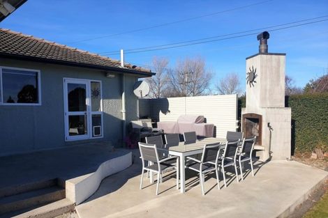 Photo of property in 74 Awamoa Road, Holmes Hill, Oamaru, 9401