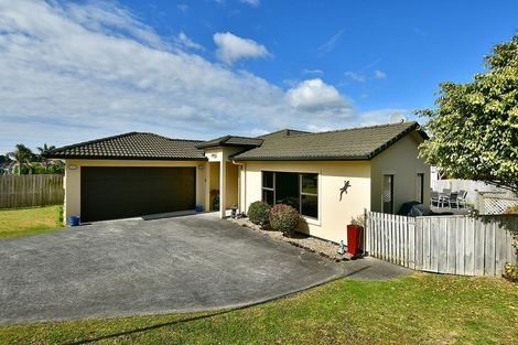 Photo of property in 40 Kensington Terrace, Gulf Harbour, Whangaparaoa, 0930