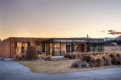 Photo of property in 8 Matukituki Crescent, Twizel, 7901