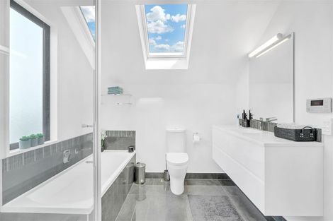 Photo of property in 118 Bishop Street, St Albans, Christchurch, 8014