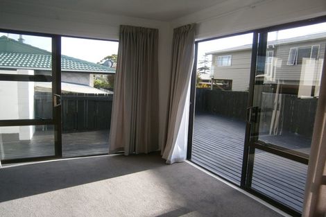 Photo of property in 1/10 Firth Road, Torbay, Auckland, 0630
