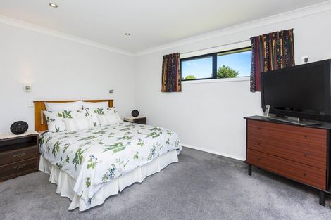Photo of property in 20 Ormrod Grove, Riverstone Terraces, Upper Hutt, 5018