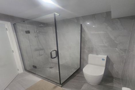Photo of property in 1 Bartells Drive, Goodwood Heights, Auckland, 2105