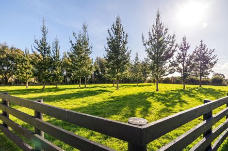 Photo of property in 5/454 Stoney Creek Road, Kelvin Grove, Palmerston North, 4470