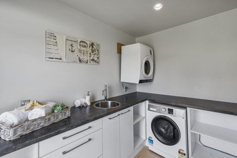 Photo of property in 28a Weka Street, Mangawhai, 0505