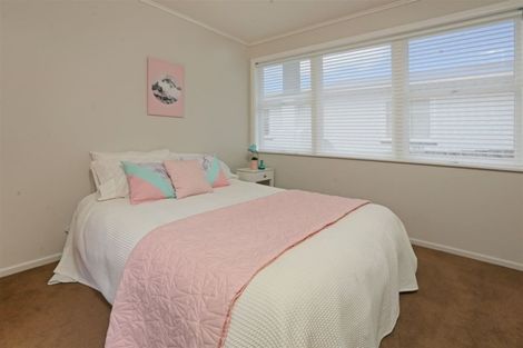 Photo of property in 216a Sturges Road, Henderson, Auckland, 0612