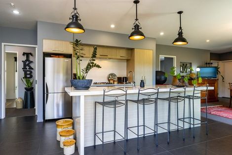 Photo of property in 11 Glentui Place, Waikawa, Picton, 7220