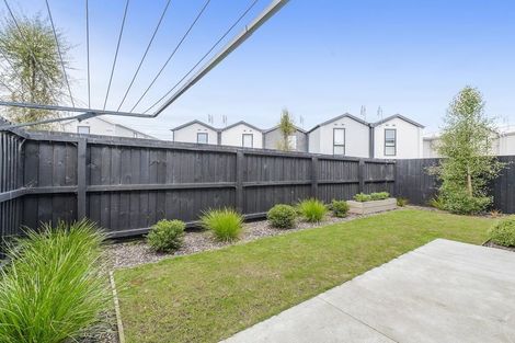 Photo of property in 12 Miromiro Street, Broomfield, Christchurch, 8042
