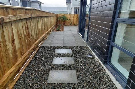 Photo of property in 16a Royal Street, Upper Hutt Central, Upper Hutt, 5018