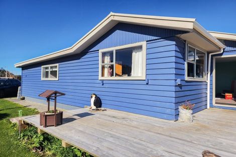 Photo of property in 15 Surrey Street, Orepuki, Riverton, 9881