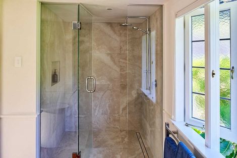 Photo of property in 3 Dillon Street, Lowry Bay, Lower Hutt, 5013