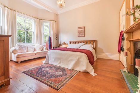 Photo of property in 54 Tinopai Road, Titirangi, Auckland, 0604