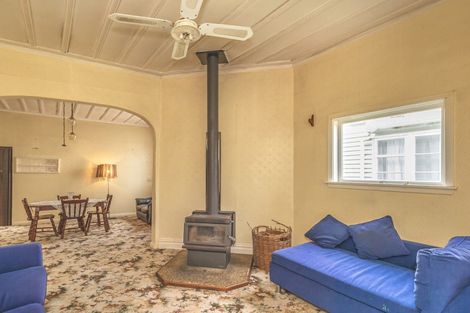 Photo of property in 49 Honi Taipua Street, Manakau, Levin, 5573