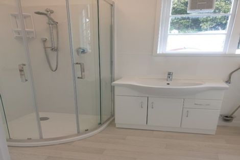 Photo of property in 528-530 Devon Street East, Fitzroy, New Plymouth, 4312