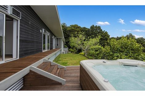 Photo of property in 25 Glen Bruce Place, Ngararatunua, Whangarei, 0176