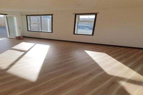 Photo of property in 9a Cheshire Street, Cannons Creek, Porirua, 5024