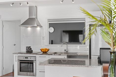 Photo of property in 1/31 Lavelle Road, Henderson, Auckland, 0612