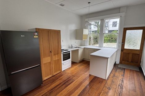 Photo of property in 355 The Terrace, Te Aro, Wellington, 6011