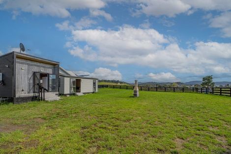 Photo of property in 1 Tinirau Place, Cooks Beach, 3591
