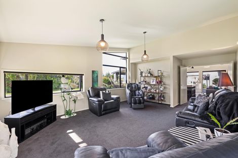 Photo of property in 5/454 Stoney Creek Road, Kelvin Grove, Palmerston North, 4470