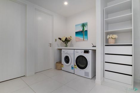 Photo of property in 1 Endymion Place, Half Moon Bay, Auckland, 2012