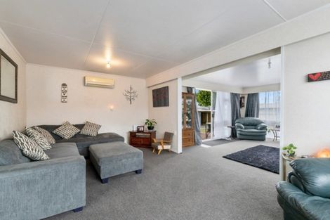 Photo of property in 9 Waihi Place, Westbrook, Palmerston North, 4412