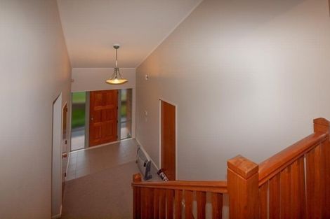 Photo of property in 10 Myers Grove, Churton Park, Wellington, 6037