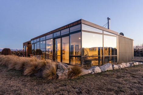 Photo of property in 8 Matukituki Crescent, Twizel, 7901