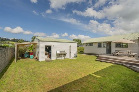 Photo of property in 23 Hawk Hill Crescent, Cooks Beach, Whitianga, 3591