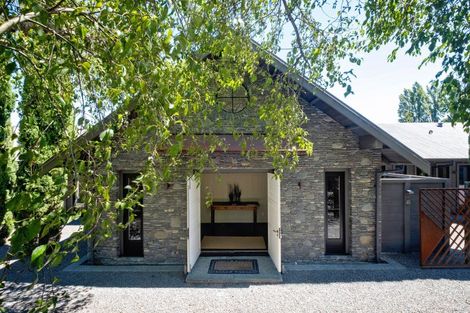 Photo of property in Gatehouse And River Room., 1308c Tuki Tuki Road, Tuki Tuki, Havelock North, 4294