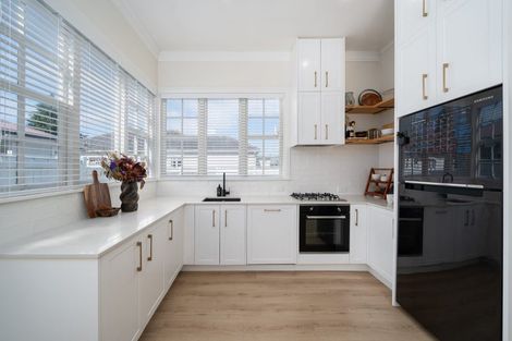 Photo of property in 25 Black Beech Street, Birchville, Upper Hutt, 5018