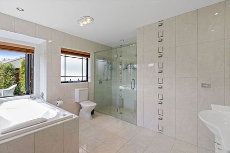 Photo of property in 16 Matemuri Drive, Papamoa Beach, Papamoa, 3118