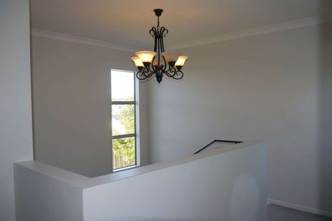 Photo of property in 4 Liscooly Place, Flat Bush, Auckland, 2019