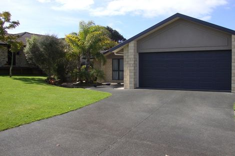 Photo of property in 28 Halyard Loop, Haruru, 0204