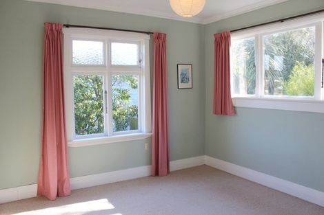 Photo of property in 5 Marett Street, Macandrew Bay, Dunedin, 9014