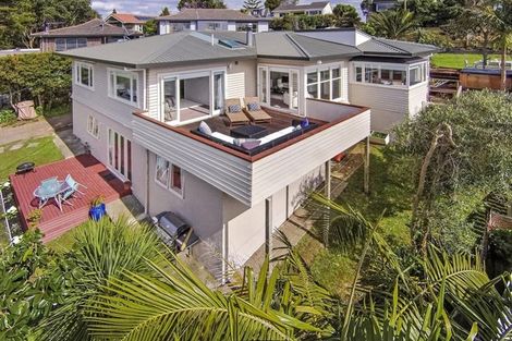 Photo of property in 68a Kowhai Road, Campbells Bay, Auckland, 0630