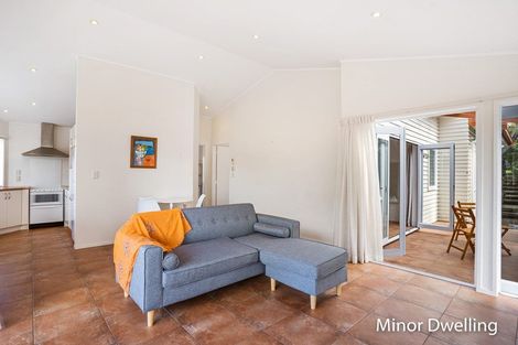 Photo of property in 42 Glenfern Road, Mellons Bay, Auckland, 2014