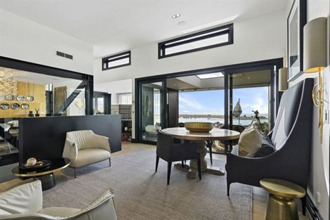 Photo of property in 12 Challenger Lane, Redcliffs, Christchurch, 8081