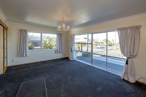 Photo of property in 36 York Street, Levin, 5510
