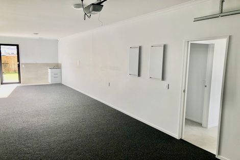 Photo of property in 34 Cambie Avenue, Red Beach, 0932