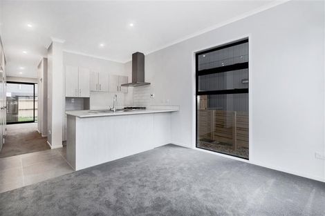 Photo of property in 21 Pukewhero Rise, Westgate, Auckland, 0614