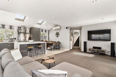 Photo of property in 19 Patons Road, Howick, Auckland, 2014