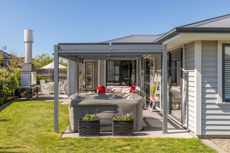 Photo of property in 14 Ballinger Place, Kaiapoi, 7630