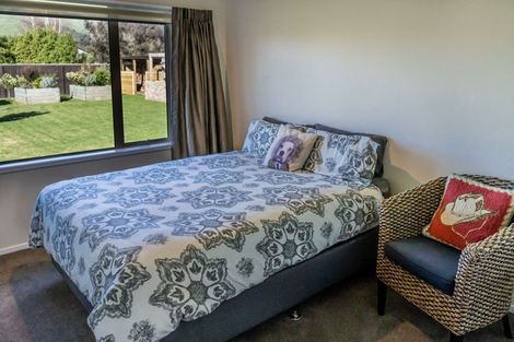 Photo of property in 51 Montgomery Crescent, Kinloch, Taupo, 3377