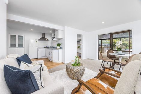 Photo of property in 2a Hoskins Avenue, Hillsborough, Auckland, 1042