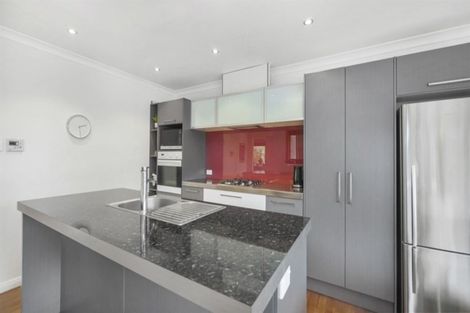 Photo of property in 8 Trist Place, Edgeware, Christchurch, 8013