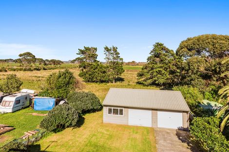Photo of property in 344 Pukehina Parade, Pukehina, Te Puke, 3189