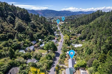 Photo of property in 139 Pinehaven Road, Pinehaven, Upper Hutt, 5019
